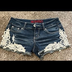 Bongo shorts with lace trim Size0